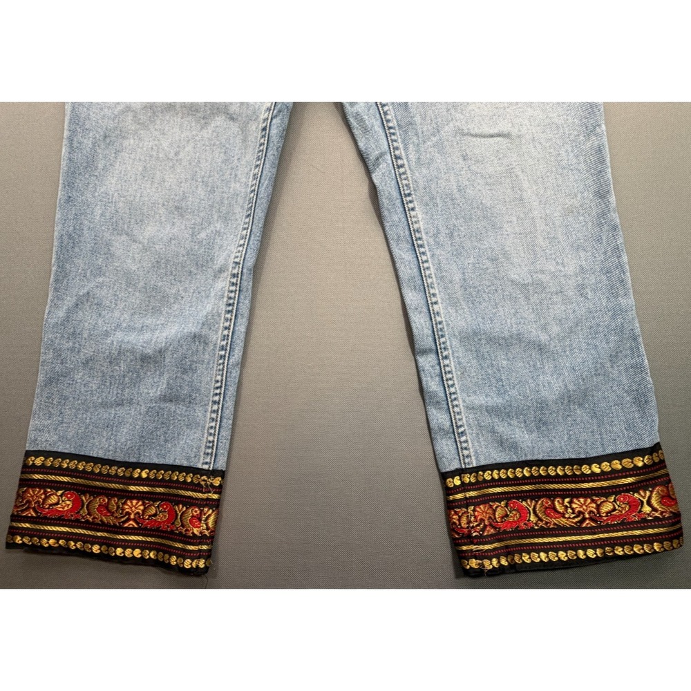 Tommy Hilfiger Vintage 90s High Rise Jeans Tapestry Hem Light Wash | Women's 8 - Picture 6 of 15